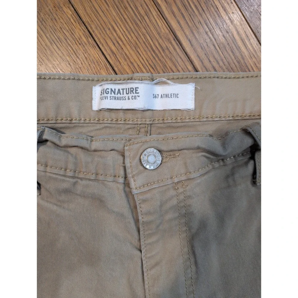 Signature Levi Strauss S67 Athletic Fit Khaki Tan Denim Stretch Pants Mens 32x34